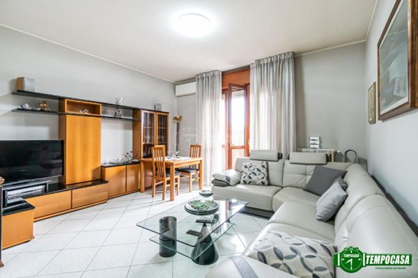 appartamento in vendita a Nova Milanese