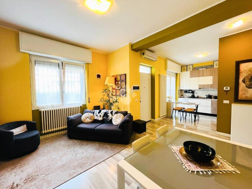 casa indipendente in vendita a Nova Milanese