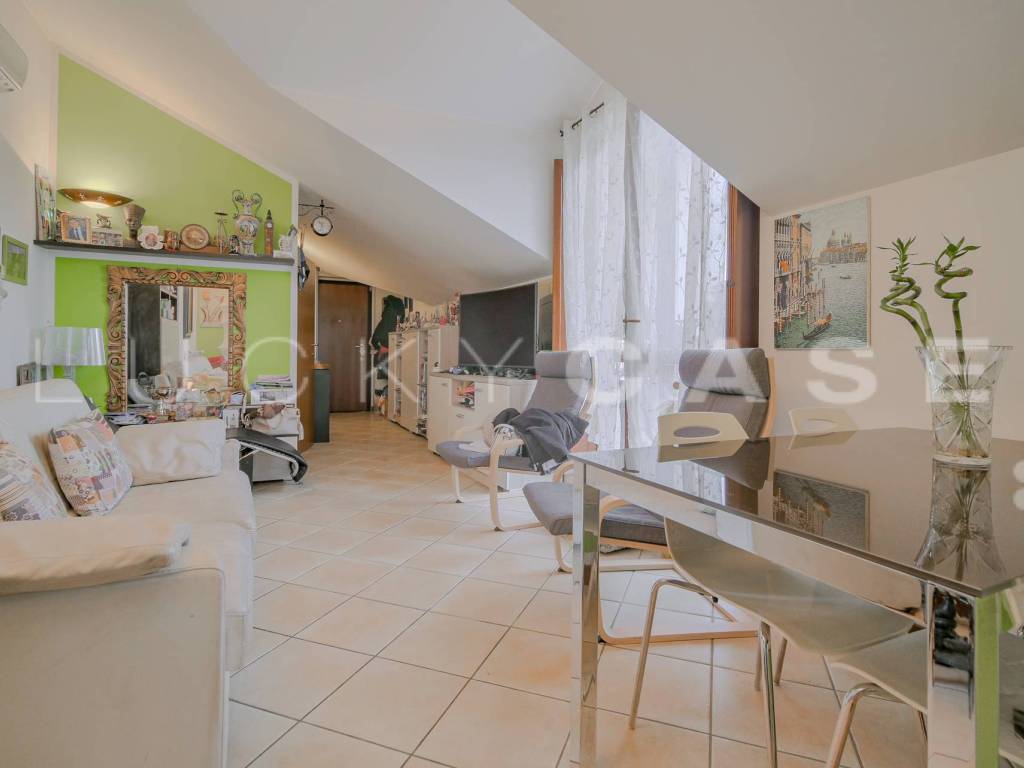 appartamento in vendita a Nova Milanese