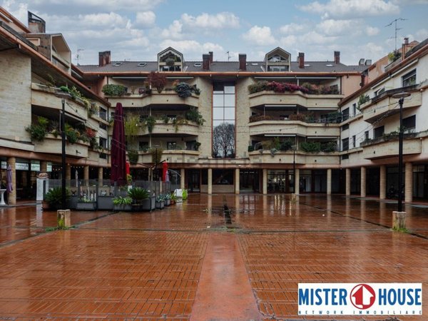 negozio in vendita a Nova Milanese