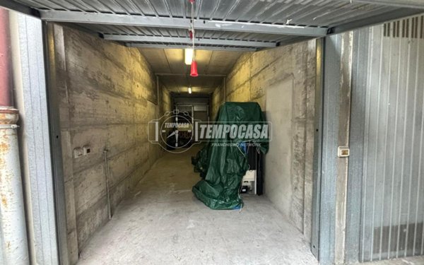 negozio in vendita a Nova Milanese