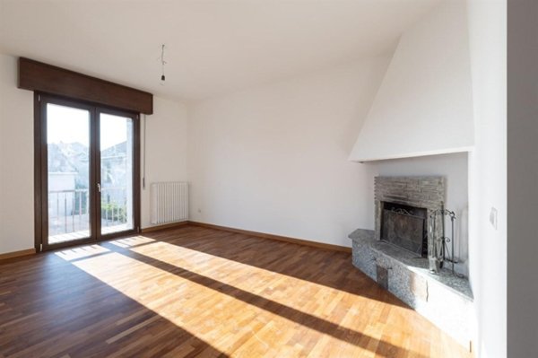 casa indipendente in vendita a Nova Milanese