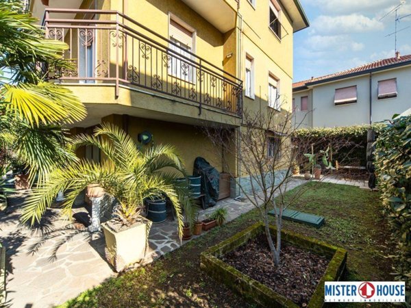 appartamento in vendita a Nova Milanese