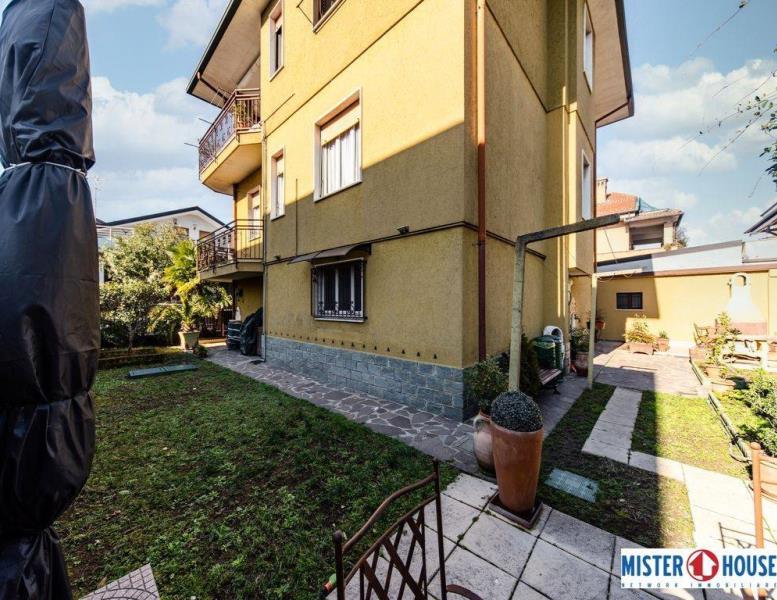 casa indipendente in vendita a Nova Milanese
