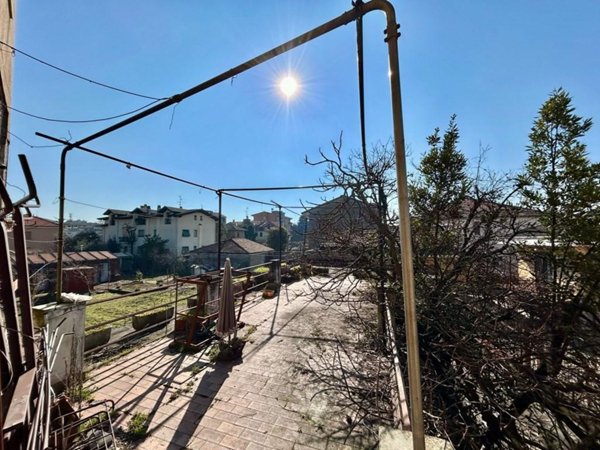 casa indipendente in vendita a Nova Milanese