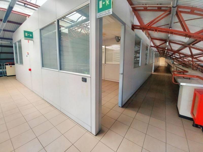 ufficio in vendita a Nova Milanese