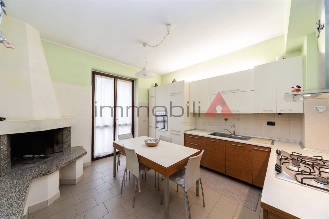 casa semindipendente in vendita a Nova Milanese