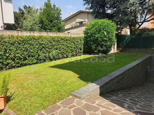 casa indipendente in vendita a Nova Milanese