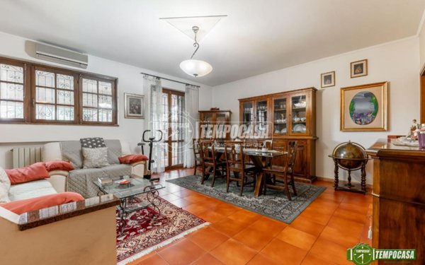 appartamento in vendita a Nova Milanese