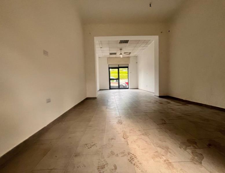 negozio in vendita a Nova Milanese