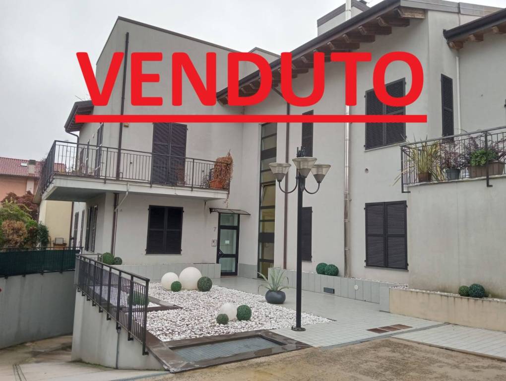 appartamento in vendita a Nova Milanese