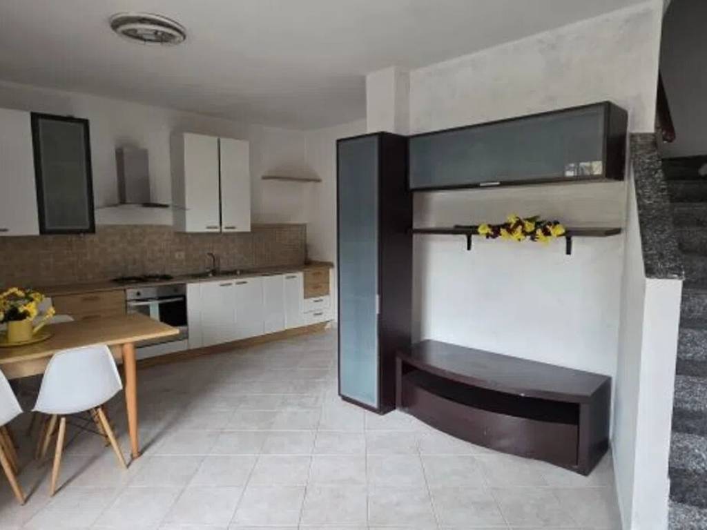 casa indipendente in vendita a Nova Milanese