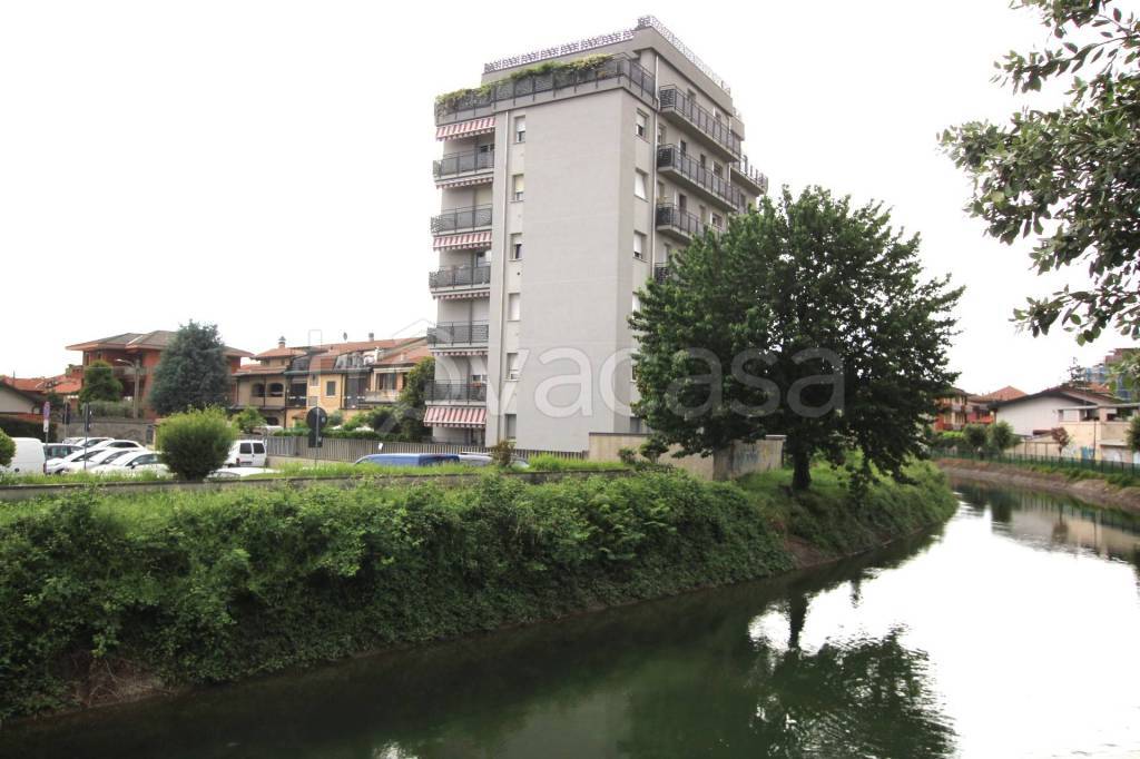 appartamento in vendita a Nova Milanese