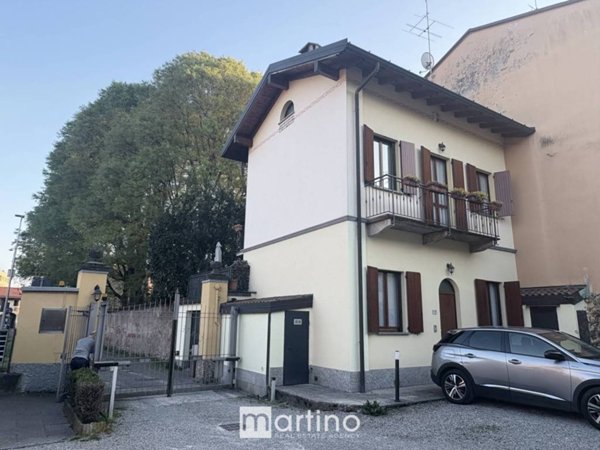 casa indipendente in vendita a Nova Milanese