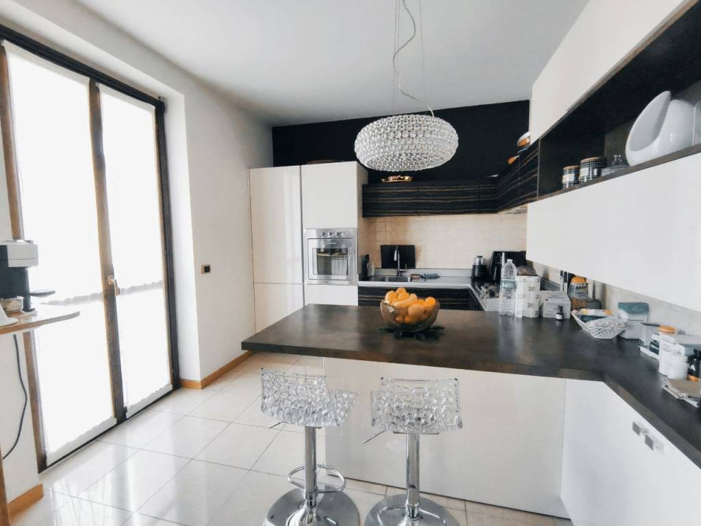 appartamento in vendita a Nova Milanese