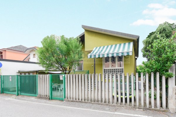 casa indipendente in vendita a Nova Milanese