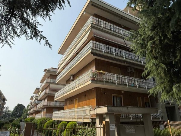 appartamento in vendita a Nova Milanese