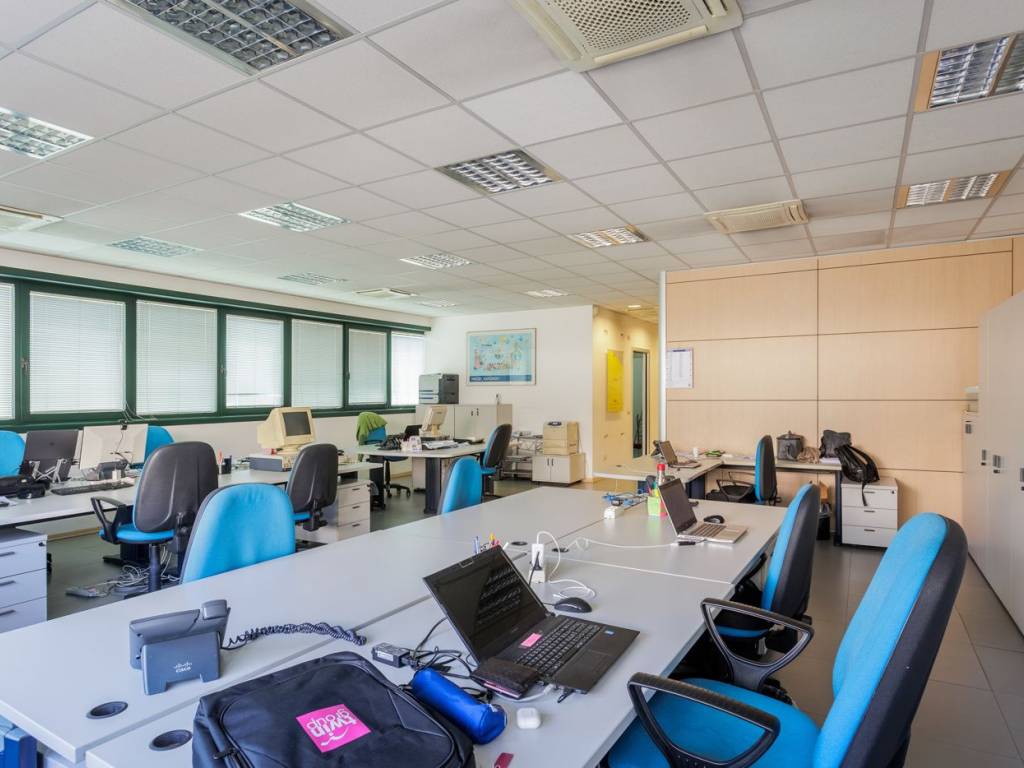 ufficio in vendita a Nova Milanese