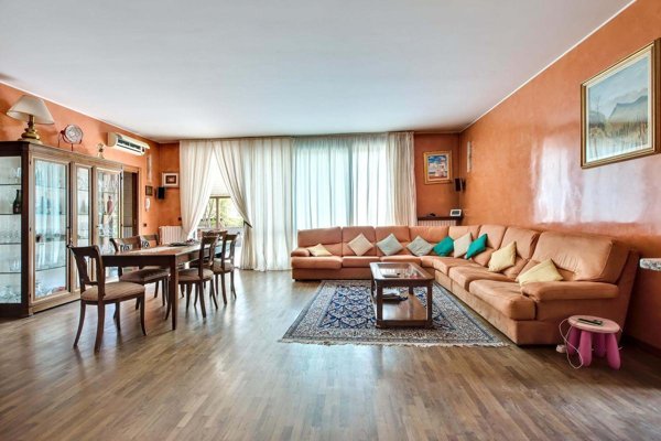 appartamento in vendita a Nova Milanese