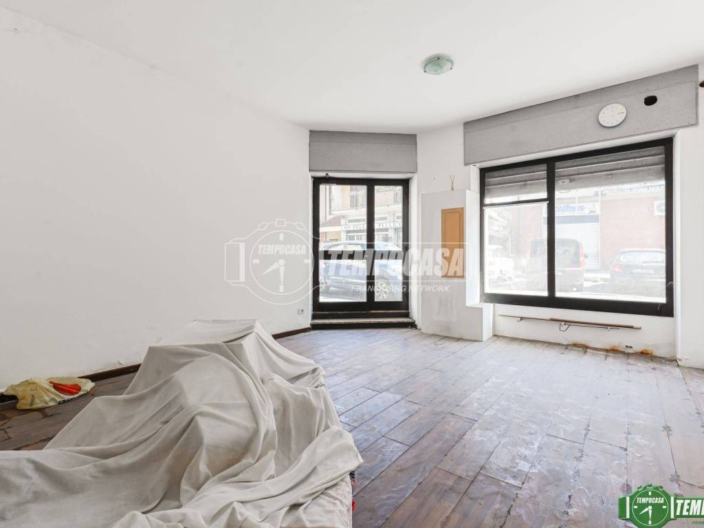 negozio in vendita a Nova Milanese