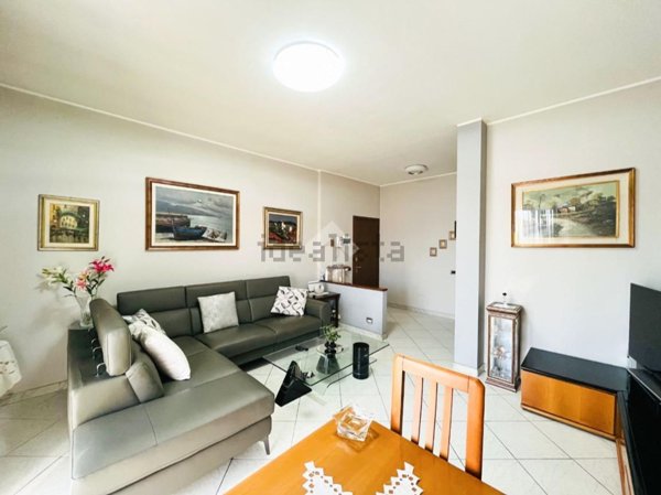 appartamento in vendita a Nova Milanese