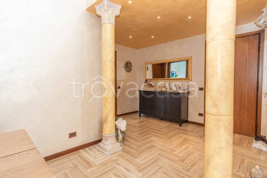 appartamento in vendita a Nova Milanese