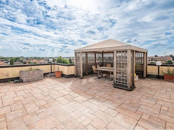 appartamento in vendita a Nova Milanese