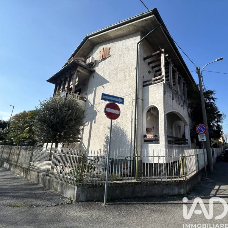 appartamento in vendita a Nova Milanese