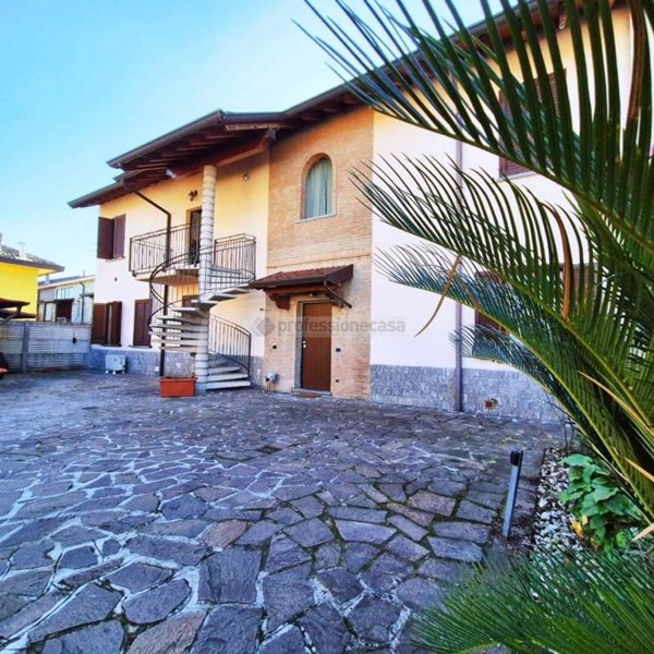 appartamento in vendita a Nova Milanese