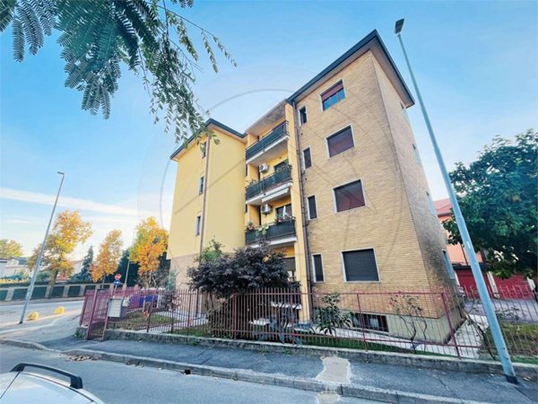 appartamento in vendita a Nova Milanese