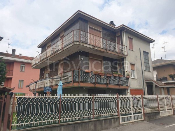 appartamento in vendita a Nova Milanese