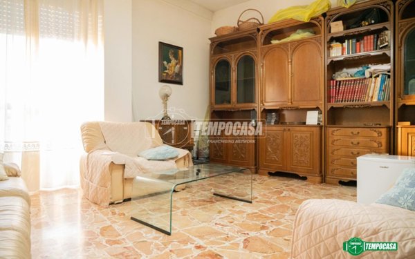 appartamento in vendita a Nova Milanese