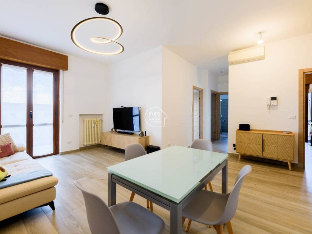 appartamento in vendita a Nova Milanese