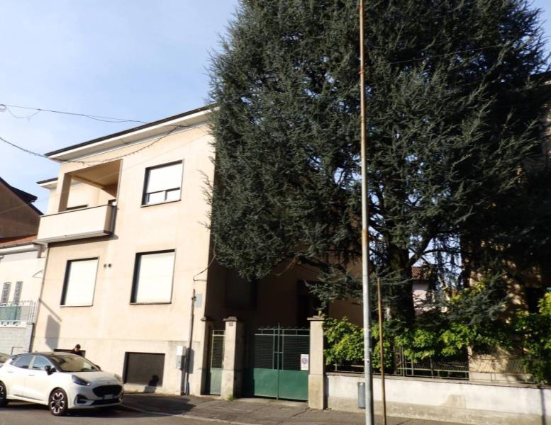 casa indipendente in vendita a Nova Milanese