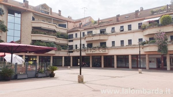 ufficio in vendita a Nova Milanese