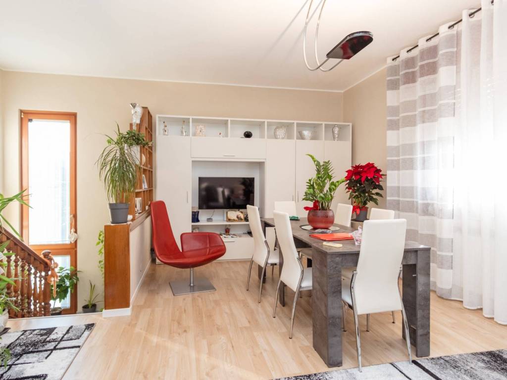 appartamento in vendita a Nova Milanese