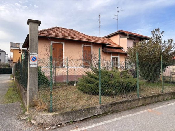 casa indipendente in vendita a Nova Milanese