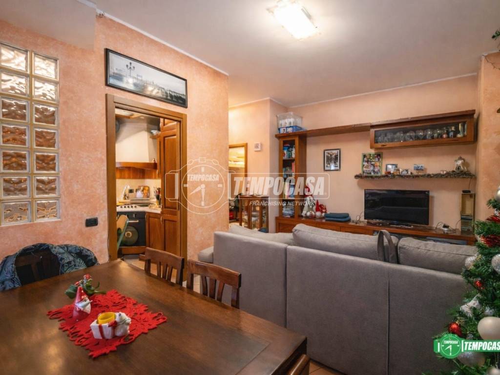 appartamento in vendita a Nova Milanese