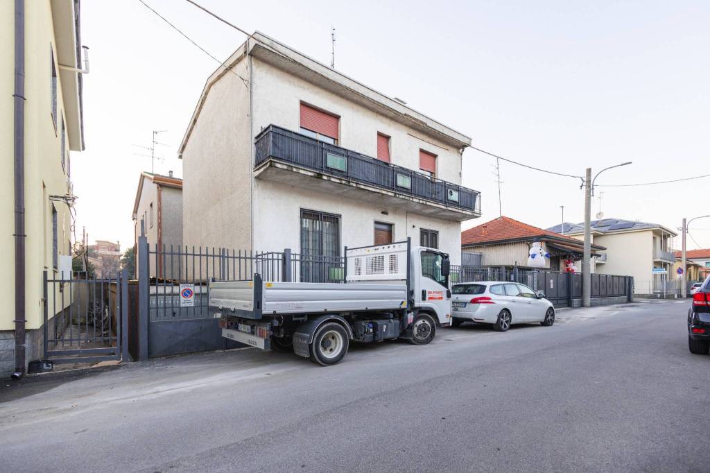 casa indipendente in vendita a Nova Milanese