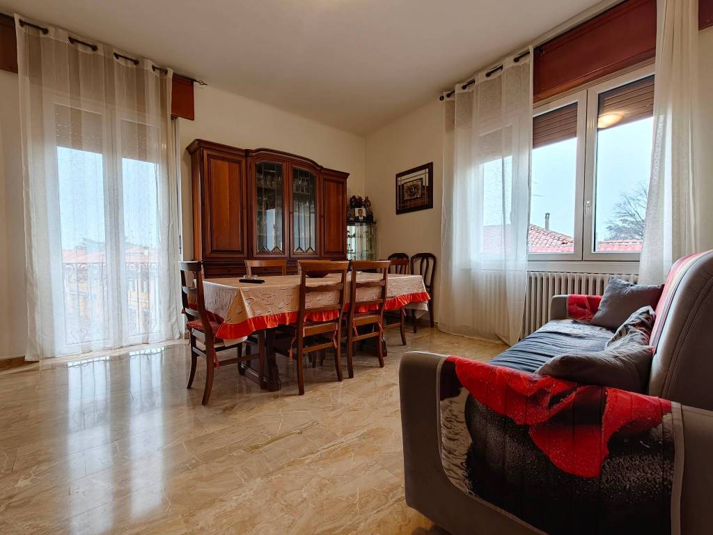 appartamento in vendita a Nova Milanese