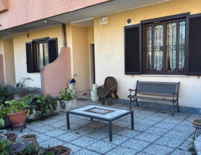 casa indipendente in vendita a Nova Milanese