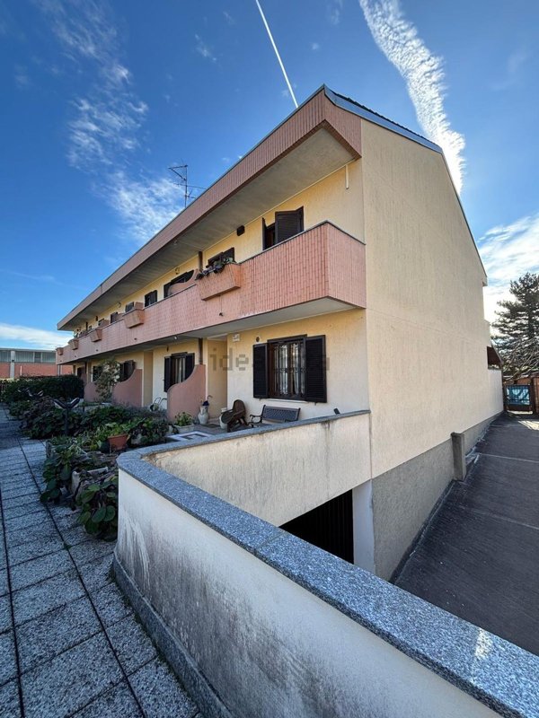 casa indipendente in vendita a Nova Milanese