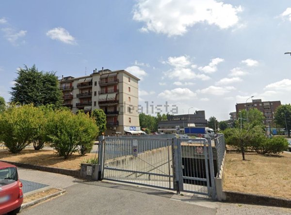 locale di sgombero in vendita a Nova Milanese