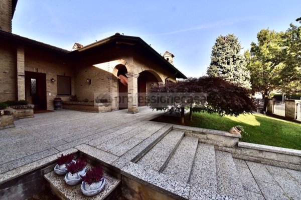 casa indipendente in vendita a Nova Milanese