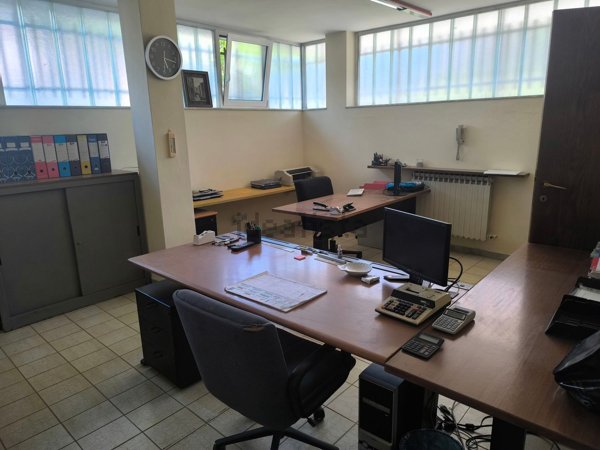 ufficio in vendita a Nova Milanese