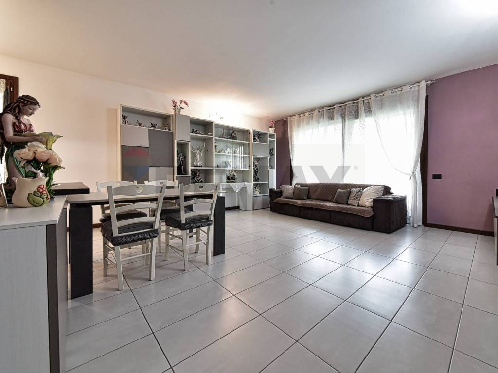 appartamento in vendita a Nova Milanese