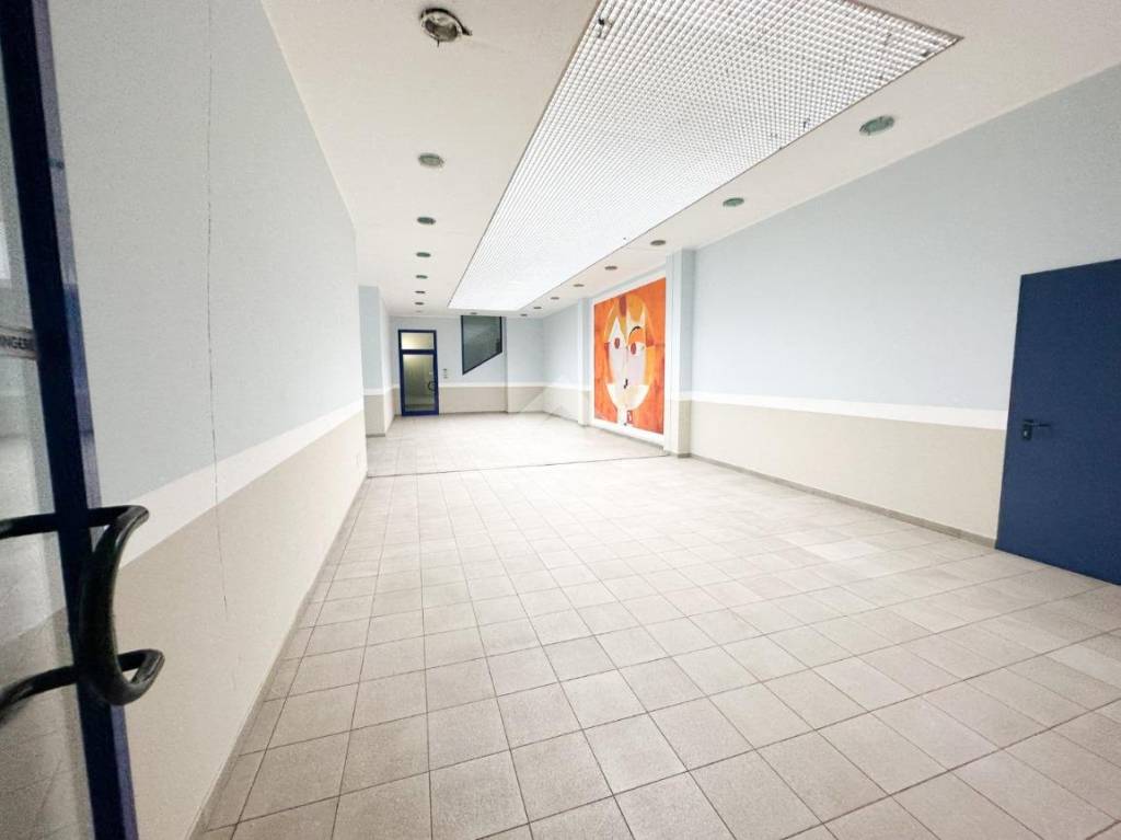 ufficio in vendita a Nova Milanese