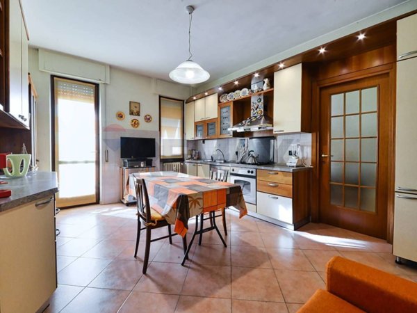 appartamento in vendita a Nova Milanese