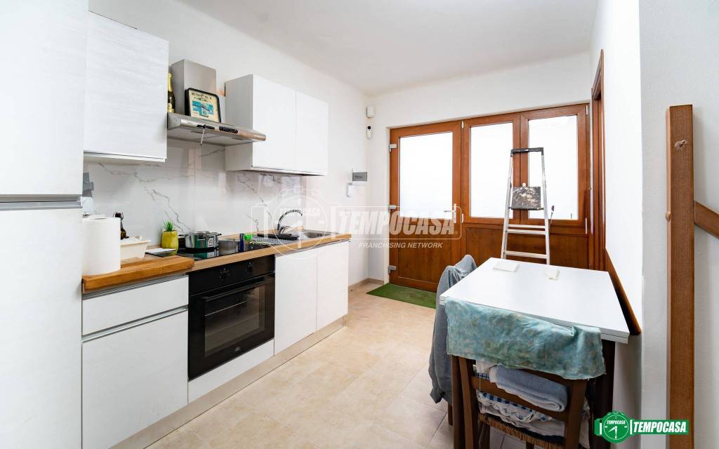 locale commerciale in vendita a Nova Milanese