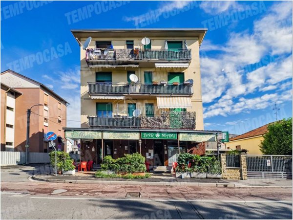 negozio in vendita a Nova Milanese